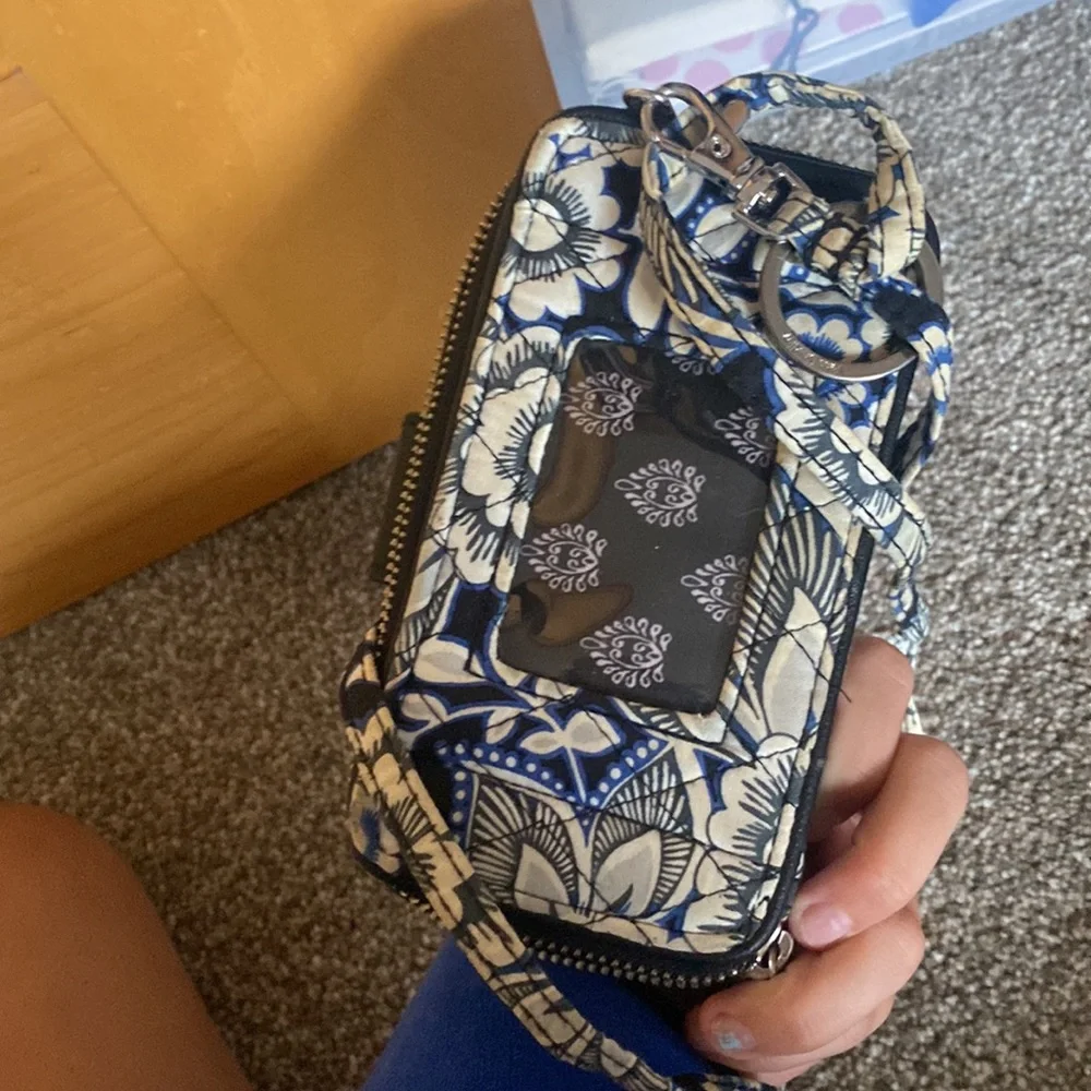 Vera Bradley wallet - Picture 2 of 4
